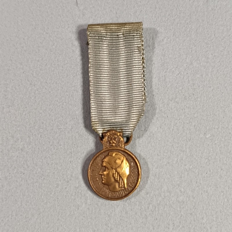 FRANCE REDUCTION DE LA MEDAILLE CLASSE BRONZE DE LA JEUNESSE DES SPORTS ET DE L'ENGAGEMENT ASSOCIATIF